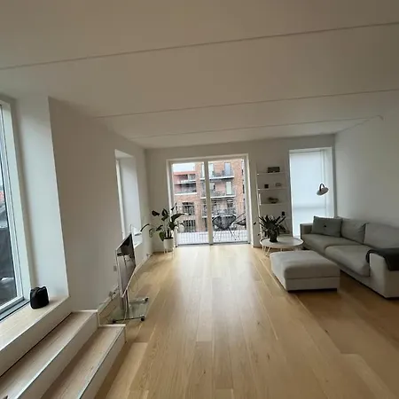 Stylish With Big Private Roof Terrace Lejlighed